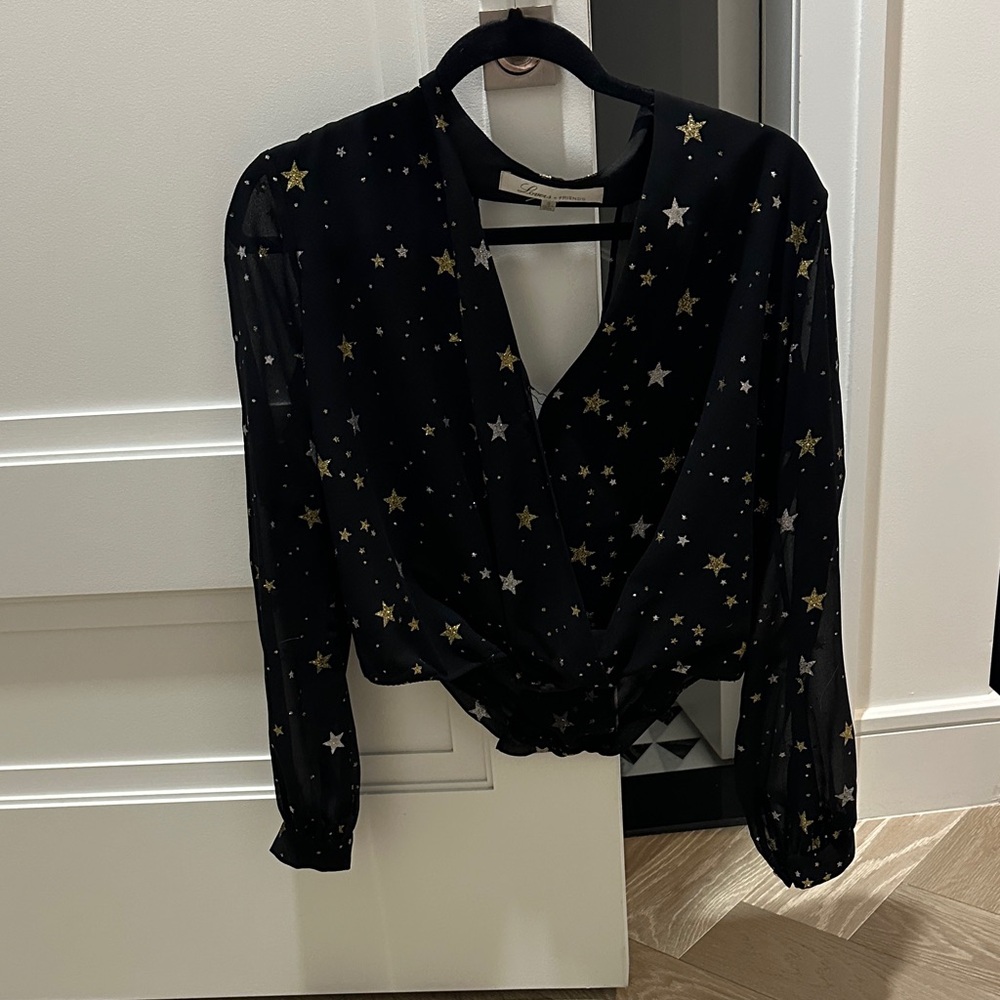 Lovers + Friends Black Star Print Blouse
